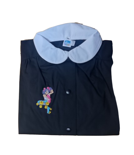 Grembiule bambina chiusura bottoni automatica con disegno Pattini Siggi